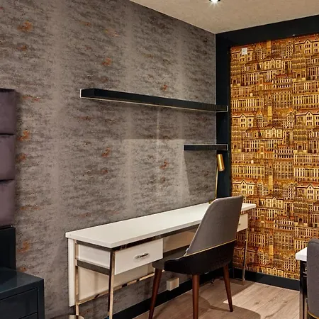 Luxury Rooms *